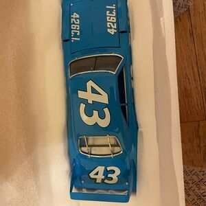 Franklin Mint Blue Petty Superbird Model